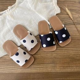 Slipper Children Polka Dot Playful Cute Slippers 2024 Summer Korean Style Girls Fashion Simple Sandals With Breathable Beach Shoes