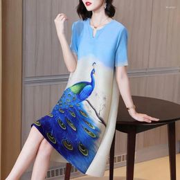 Party Dresses Short-sleeved Casual V-neck A-line Skirt Female 2024 Summer Gradient Peacock Print Age-reducing Pleated Dress Tops