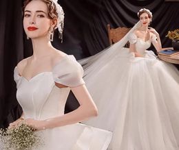 Sweetheart Cap-sleeve Tulle Ball Gown Wedding Dresses Beach Floor-length Bride Gown