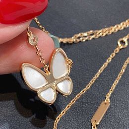 Designer V Gold High Version Butterfly Natural White Fritillaria Necklace for Women Thick Plated 18K Rose Pendant with Collar Chain