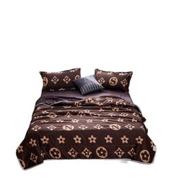 Bedding sets Soft Quilt With Pillowcase Single Double Blanket Household Bedding Comforter J240507