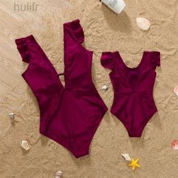 Family Matching Outfits V-Neck Mother Daughter Bikini Swimsuits Family Set Ruffled Mommy and Me Matching Swimwear Mom Baby Women Girls Beachwear Clothes d240507