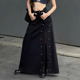 Skirts Dark rivet high waisted pocket A-line Maxi skiing fashion street black weight loss long leather hip-hop hot girl Y2k skiing Q240507