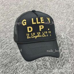 Gallerys Dept Hat Designer Baseball Cap Womens Ball Caps Gp Graffiti Cap Gorras For Men Casquette Luxe Outdoor Truck Driver Sunshade Hat Letters 540