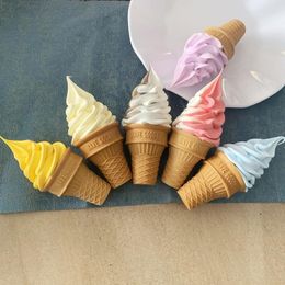 Decorative Flowers Flat 17cm Ice Cream Model Fake Food Christmas Party Celebration Two Colour Po Prop Display Soft Glue Diy Simulated