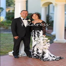 Vintage Black Gothic Wedding Dresses 50s Elegant Plus Size Mermaid Bridal Gowns Long Sleeve Lace Flowers Country Outdoor Garden Fall Bride Dress Mediaeval Mariage