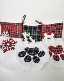 Large High Quality Christmas Stocking Pet Dog Plaid Paw Santa Socks Candy Sock Bags Festival Gift Bag Decor DD2854429