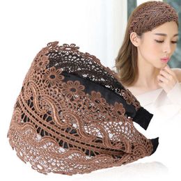 Minimalist hair band women's wide brimmed hair bundle versatile and sweet covering headband with lace waves fresh hair clip