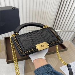 10A Fashion Square Designer Handbag Travel Ascle Bag della borsa a bordo Crovallo una catena Classic Small Women's Bag IPCXJ Versatile