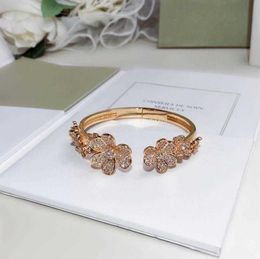 2020 New Brand Pure 925 Sterling Silver Jewelry For Women Gold Clover Bracelet Praty Wedding Jewelry Gold Flower Cuff Bangle8990628489704