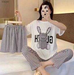 Kvinnors sömnkläder kvinnor Nya pyjamas tre stycken kvinnor sommar kortärmad lös koreansk version hängslen stor storlek hushåll pajamas wx