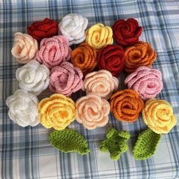 Decorative Flowers 1PC Hand Knitted Rose Head Crochet Fake Leaves Hand-woven Clothes Bag Hats Decoration Christmas Wedding Decor