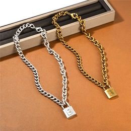 Pendant Necklaces Light Luxury Letter Detachable Three in One Necklace Bracelet Earrings Simple Vintage Old Fashion Charming Jewellery J240506