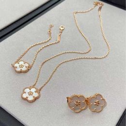 Designer 925 sterling silver Van plum blossom necklace bracelet earrings plated with 18K rose gold white shell flower pendant collarbone chain