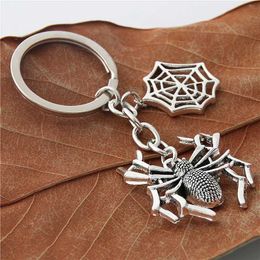 Keychains Lanyards 1pc Halloween Style Hanging Spider Keychain Spiderweb Key Ring Arachnid Key Chains For Gift E2211