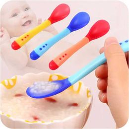 Cups Dishes Utensils 1 baby feeder anti slip tablet computer temperature sensor silicone spoon tableware Utensils solid feeder for newbornsL2405