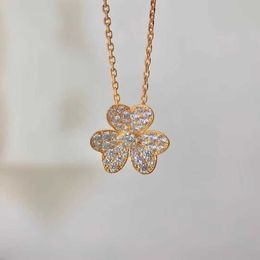 Designer Gold Selection V Van Clover Necklace Womens Small Pendant with Diamonds Fresh and Design Item