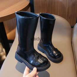 Sneaker Childrens Boots Girls 2024 New Plush Fashion Medium e Young Leather High Tube Princess Long Trend H240507