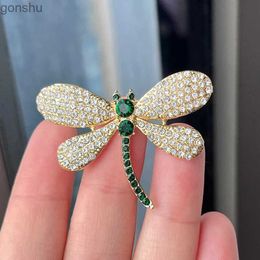 Pins Brooches Green zircon Steric dragonfly brooch suitable for womens elegant crystal brooch womens gift party dress accessories fashionable jewelry WX