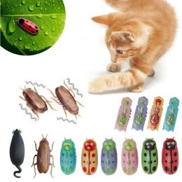 Toys Funny Electric Bugs Catnip Toy Automatic Tunnel Mini Robot Bug Vibration Insect Toys For Cats Battery Operated Cockroach Ladybug