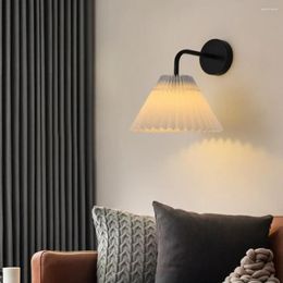 Wall Lamps Nordic El Lamp Modern Pleated Shade Metal Base For Living Room Bedroom Decoration