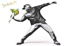 Modern Art Banksy Flower Bomber Resin Figurine England Street Sculpture Statue Polystone Figure Collectible 2112299998344