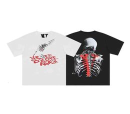 Men039s TShirts Selling Trendy Brand Men and Women Tees Trendy V lone Skeleton Finger English Big v Loose Short Sleeve Ts6714413