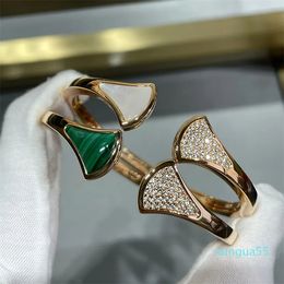 Jewellery Women Italian Brand Bangle Natural Peacock Green Fan-shaped Dress Bracelet Designer Inlaid Craftsmanship Fashion Elegant And Gorgeous