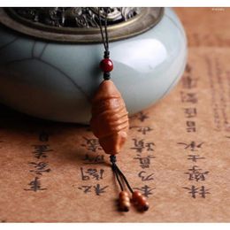 Pendant Necklaces Single Seed Big Power Holding Mobile Phone Chain Olive Hu Men's Oil Stone Carving