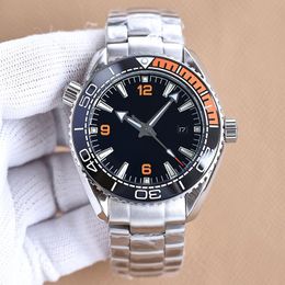 Klassische hochwertige Designer -Herren Uhren 43,5 mm vollautomatische Präzisions -Stahlband -Handgelenks -Lebenssport -Wasserdichte Armbanduhren