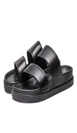 Top Fashion Summer Women Mens Slippers Кожаные слайды белые черные сплошные пляжные туфли пара шлепанцев размер 38446159169