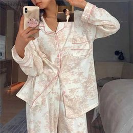 Kvinnors sömnkläder Kvinnor Pyjama Set Luxurious Satin Pyjama Womens Long Sleeved Shirt Long Pants Womens Pyjamas Print Set Wx