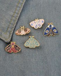 Pins Brooches Moth Enamel Pin Fashion Butterfly Lapel Badges Brooch For Women Bag Hat Backpack Accessories Jewellery Gift Friends3090910