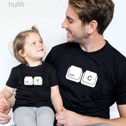 Family Matching Outfits CTRL + C CTRL + V Family T-Shirt Father and Son Daughter Tshirts Matching Oufits Dad Baby Family Look Summer T Shirt Tops Tee d240507
