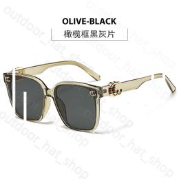 2024 Designer Cucci Sunglasses 2024 New G Family Large Frame Square Womens Trendy And High End Instagram Popular Plain Street Photo Showcase Face Small 622