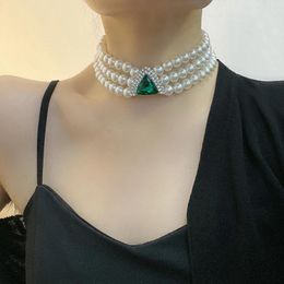 Choker Vintage Atmosphere Light Luxury Short Imitation Pearl Necklace Crystal Emerald Retro National Collar Style