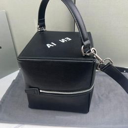 10A Fashion Fashion Closure Hardware Dice High Shoulder Handbag Square Quality Cowhide Leather Tote Purse Zipper Removable Square Bag H Ochr