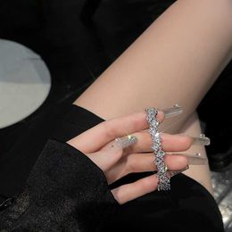 Premium and Exquisite Sparkling Diamond Zircon Bracelet for Women with Adjustable Opening Light Luxury and Luxury LuxuryS malla ndP opularD esignf ora C oolS tyleB r