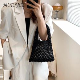 Women Cotton Thread Handbag with Inner Pocket Hollow Out Handbag Lightweight Straw Bucket Tote Bag Woven Basket Bag Shopping Bag 240428