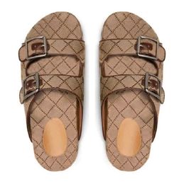 Grandi dimensioni 35-47 Sandali designer di lusso di alta qualità per uomini donne modalità classiche vetrini floreali di brocade piatti flip di gomma flip in gomma flops di scarpe da spiaggia