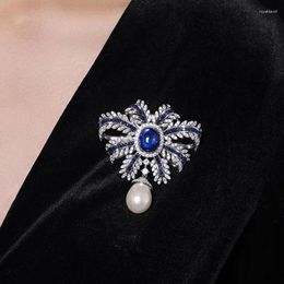 Brooches Fashion Luxury Heavy Industry Sapphire Brooch Gold-plated Inlaid Zircon Corsage Pendant Dual Purpose Women's Jewellery