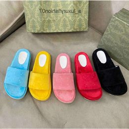 Summer Slipper Slide Womens Slippers Classic Designer Letter Printed Sandal Thick Bottom Flip Flop Non-slip Rubber Sole Trendy Beach With ggitys QTVD