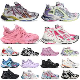 2024 Designer Shoes Graffiti Track Runner 7.0 7.5 Track 3 Trainers Vintage Tennis Shoe Woman Man Sneakers Plate-forme chaussure Grandpa Ancien Daddy Mens Shoe Dh gate