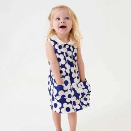 Kız Elbiseleri Atlama Metre 3-8 Yıl Yeni Geliş Prenses Kolsuz Çiçek Kız Elbiseler Yaka Düğmeleri Toddler Party Bithday Hediye Elbiseleri2405
