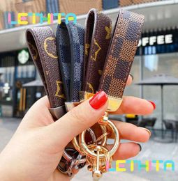 key chain Lanyards Fashion Designer Keychain Classic Exquisite Luxury Car Keyring Zinc Alloy Letter Unisex Lanyard Metal Small Jewelry 2024ss