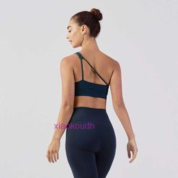 Designer Tops Sexy LUL Women Yoga Underwear Temperament One Shoulder Thin Belt Vest Bra Sports Fitness Suit Moisture Absorbing Quick Drying High Elastic