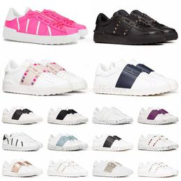 Designer rivet Casual Shoes Men and women Low Flat valentines Open Sneakers Platform Leather black white pink beige Luxury Calfskin Vintage spikes Loafers Trainers