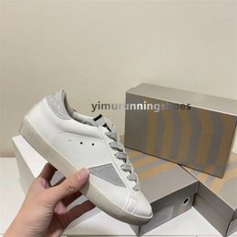 10A Luxe Designer Shoes Golden Ball Star Sneakers Italy Classic White Do-old Dirty Star Sneakers Quality Casual Women Man Shoes 35-44 c1