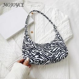 Shoulder Bags Elegant Animal Pattern Printing Crescent Small Zipper Women Underarm Travel Shopping Nylon