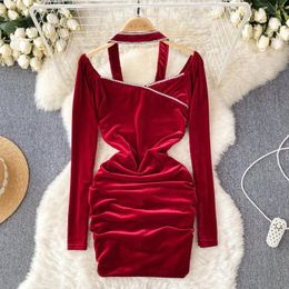 Casual Dresses Luxury And Rebellious Red Sling Dress For Women Autumn Winter Spring Short Velvet Waist Slim Fit Girls' Fall